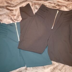 SHEIN Black and Green Skinny Pants 2 Pairs Size XS